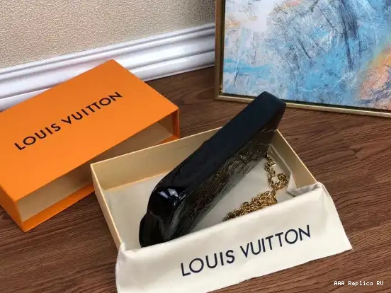 Aaa replica ru VUITTON FÉLICIE LOUIS POCHETTE 0621